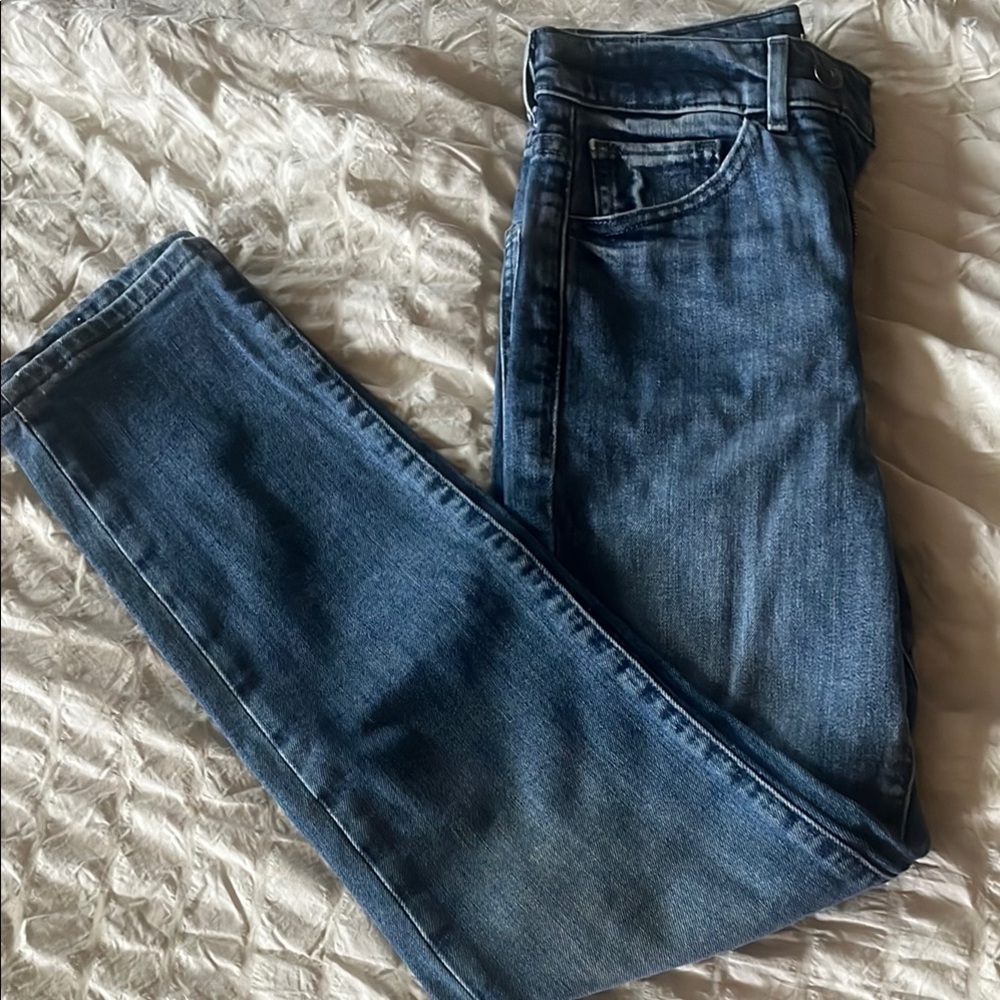 Express Blue Skinny Jeans with Classic Denim Style